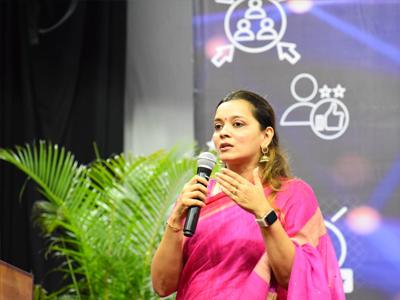 Ms Darshana Shah