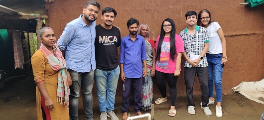 Student teams on Social Immersion